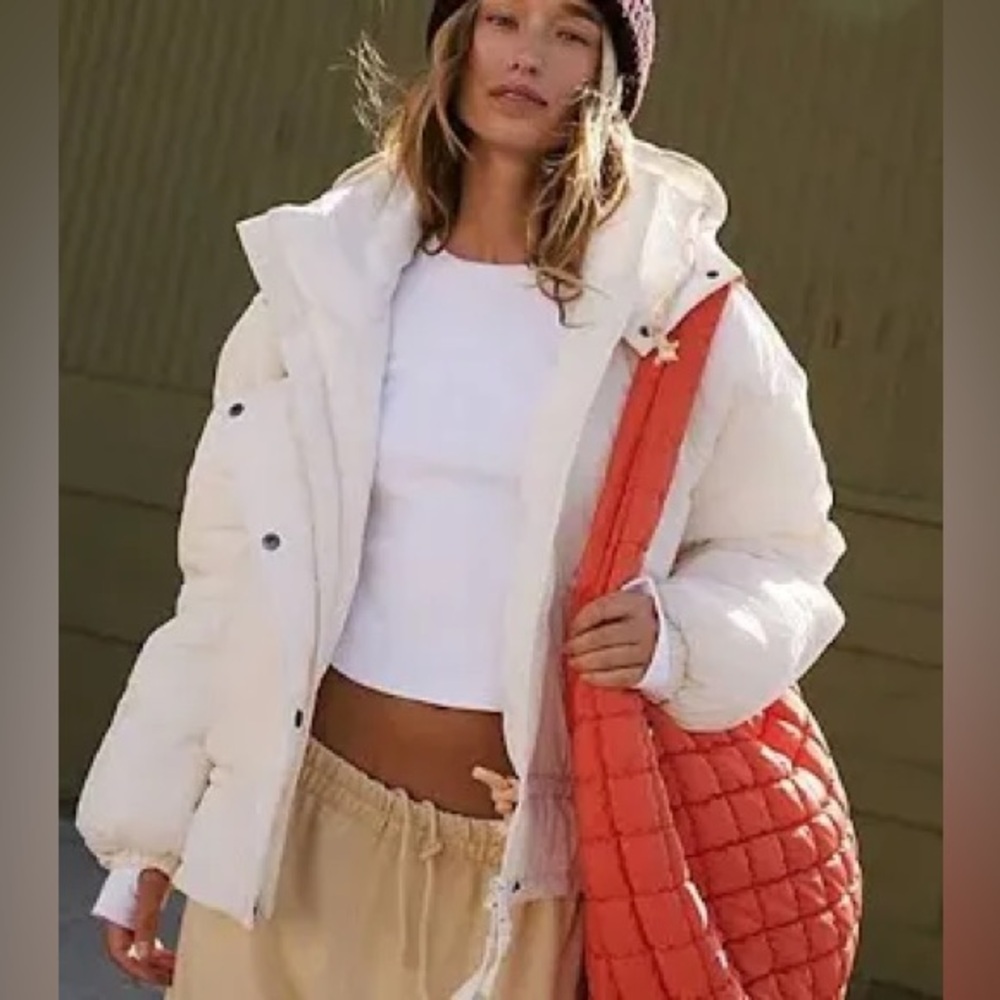NWOT Free People Movement Cares Round and Round Ivory Puffer Jacket. S